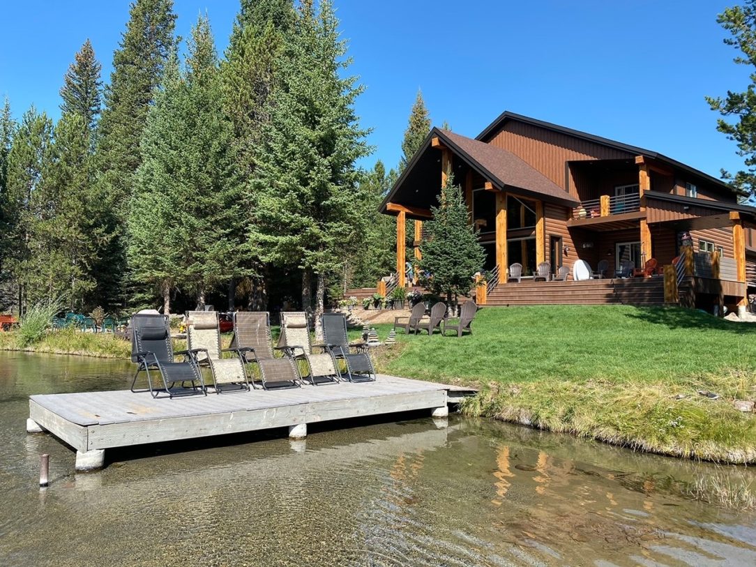 Red Cedar finish by Steelscape on a Residential House