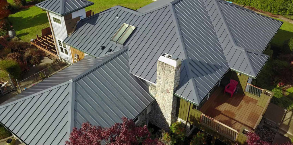 Standing Seam Metal Roof on residential home.